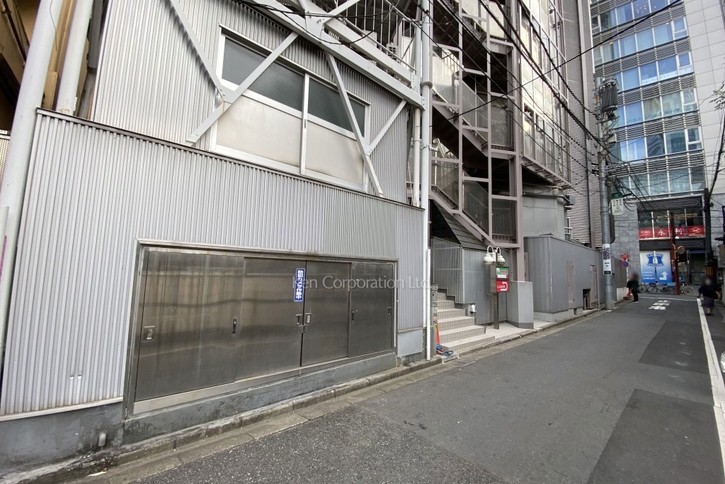 ユニ六本木ビル