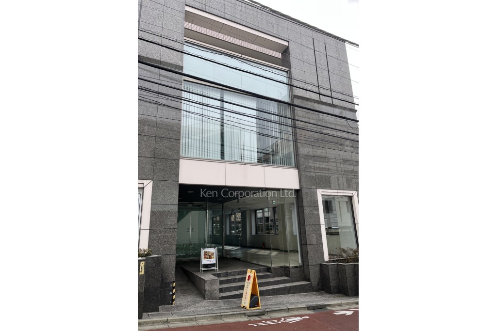 アルファゾーンビル