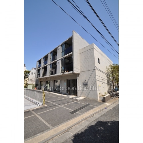 ＦＲＥＳＣＡ神宮前