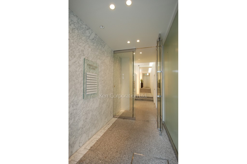 四谷プラザビル