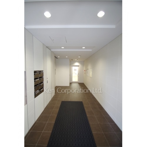 六本木けやき坂サイド