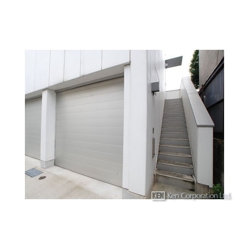 カトウ・フォアビル