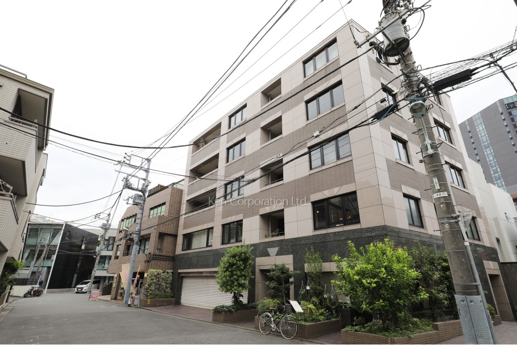 マリンダイースト