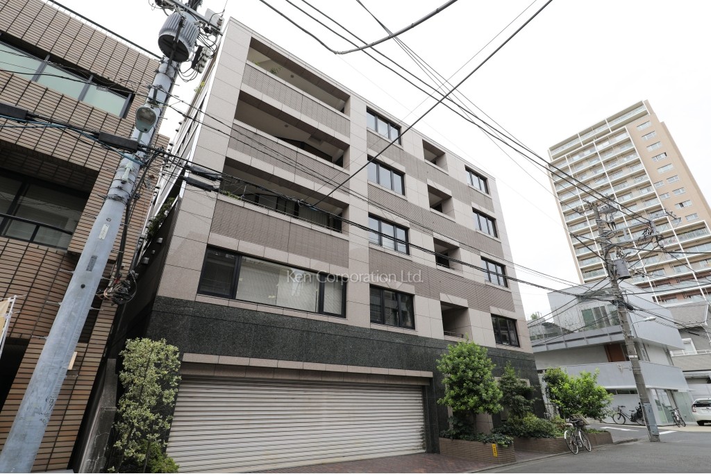 マリンダイースト