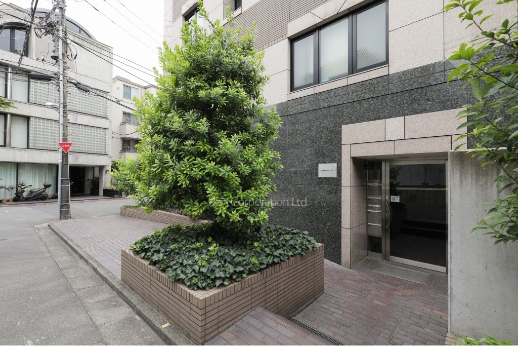 マリンダイースト