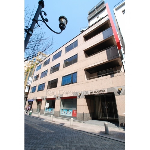 ＴＨＥ　ＡＫＡＳＡＫＡ