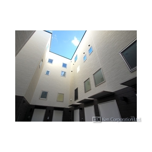 ＱＵＡＲＴＩＥＲ　ＬＡＴＩＮ　ＳＡＮＧＥＮＣＨＡＹＡ