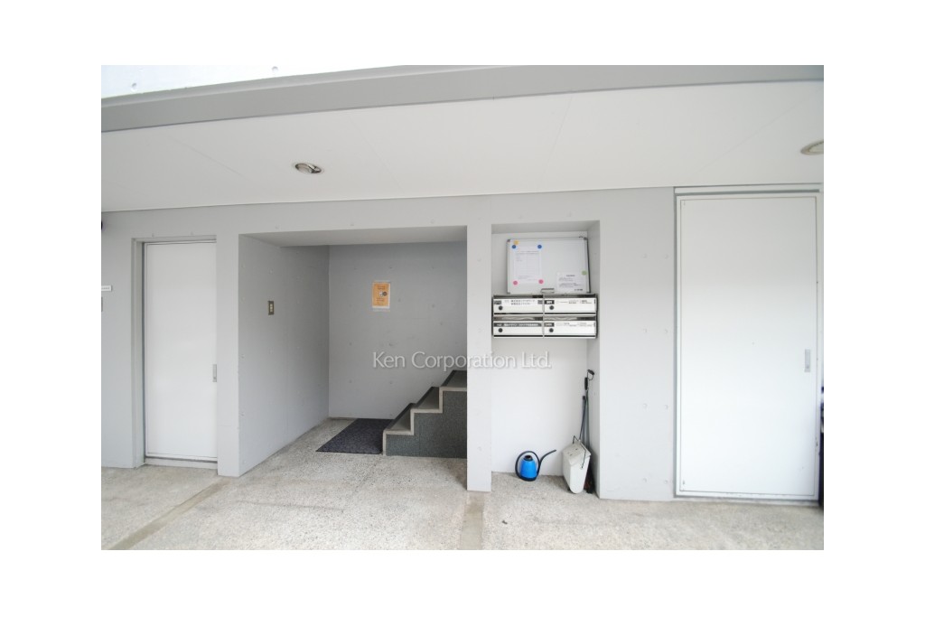 ロイクラトン左門町