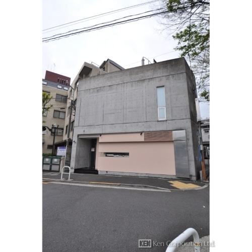 西麻布一棟貸店舗