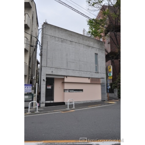 西麻布一棟貸店舗