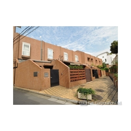 タウンハウス仙台坂