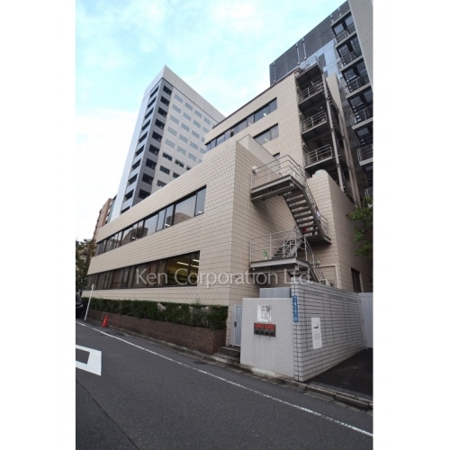 岩波書店一ツ橋別館