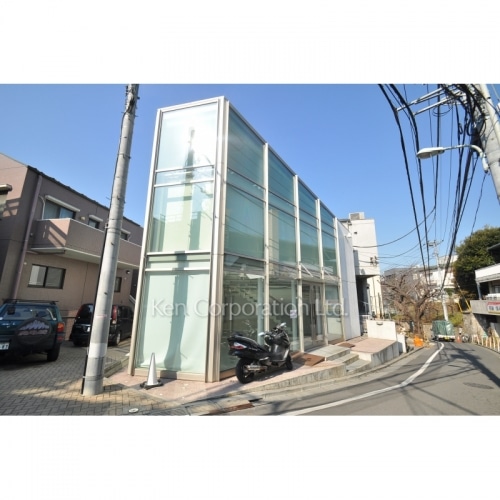 Ｊ・アムール表参道