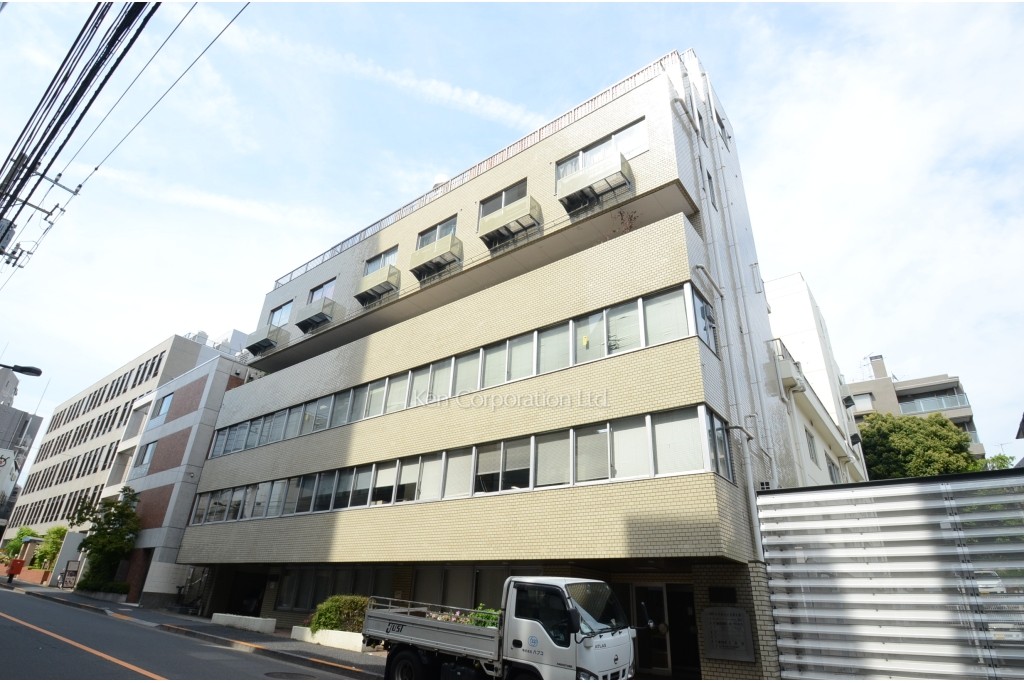 生泉市ヶ谷ビル