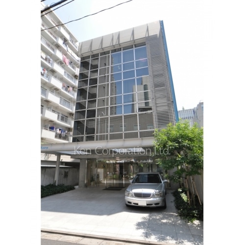 ダブリュービィビル