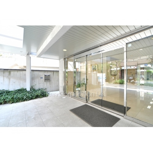 ダブリュービィビル