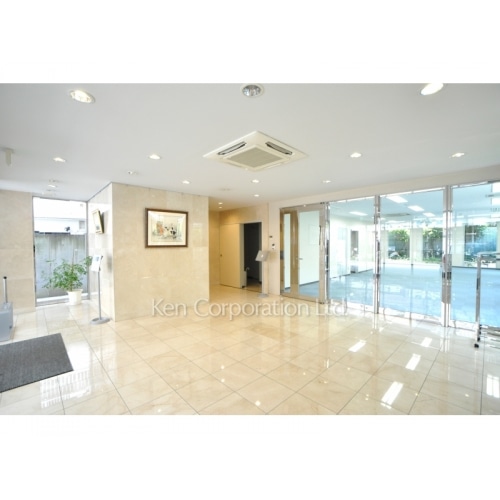 ダブリュービィビル