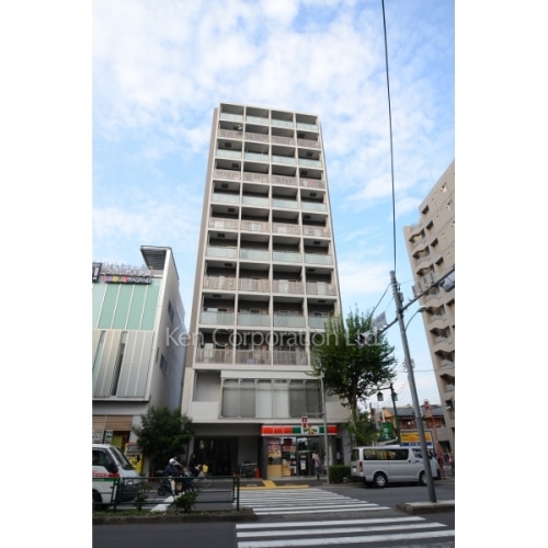 シャルール新宿