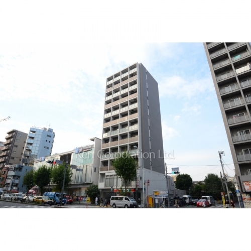 シャルール新宿