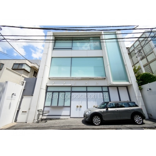 ＱＣ　Ｃｕｂｅ　神宮前５７