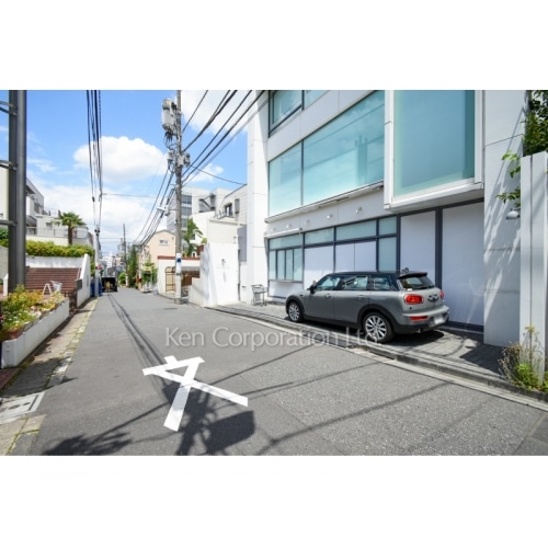 ＱＣ　Ｃｕｂｅ　神宮前５７