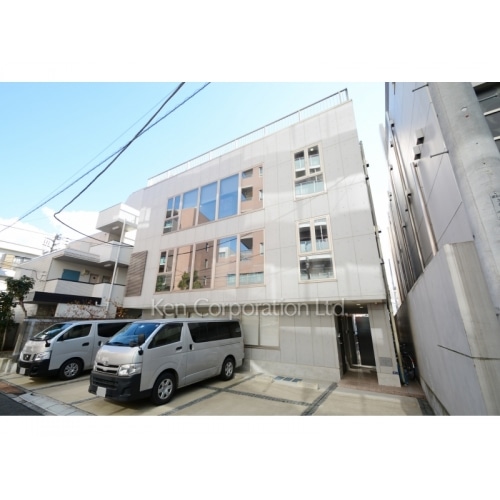 神宮前ローカス