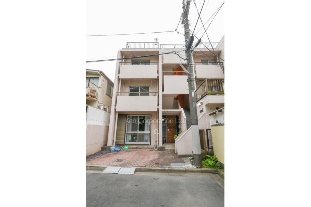 フラット六本木