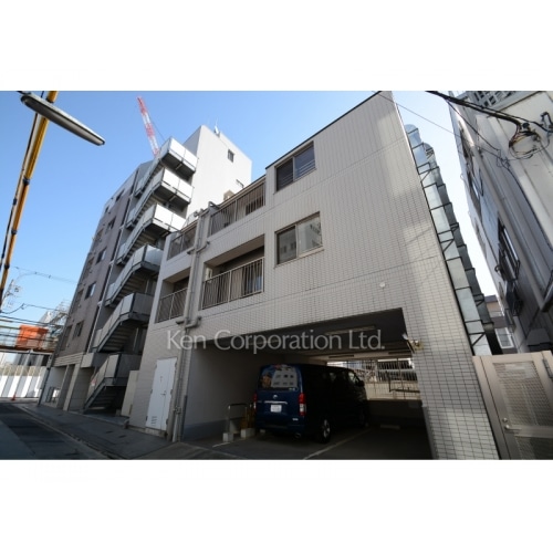 南青山コンパウンド