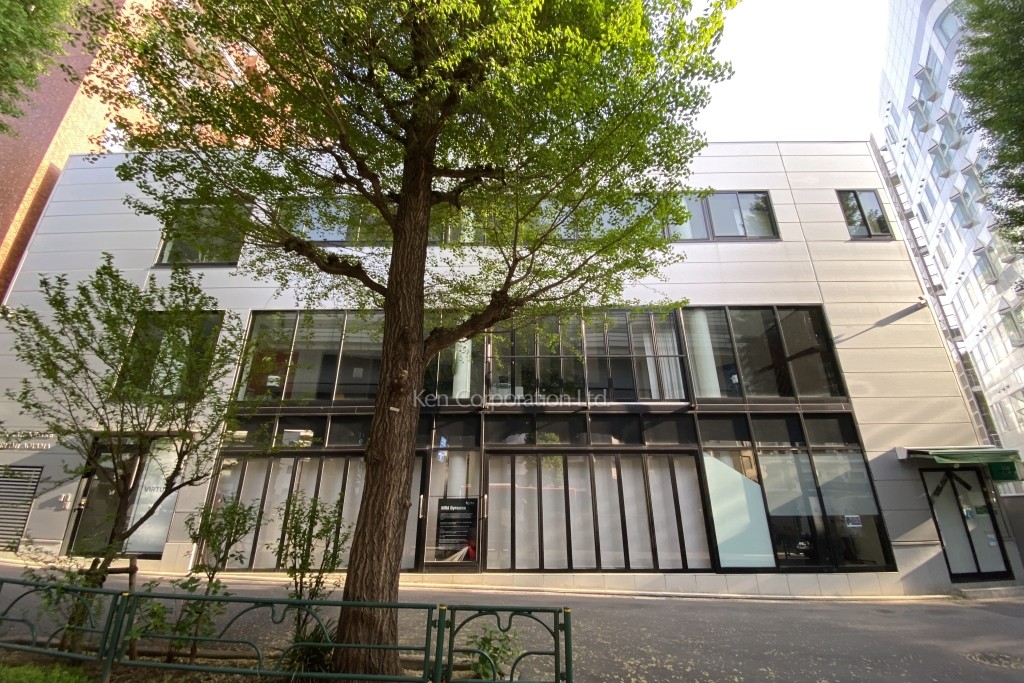 クリスタルスクエア南青山