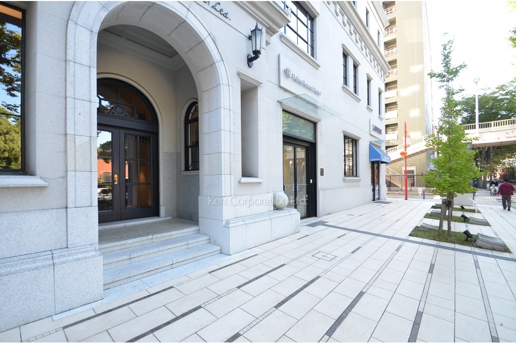 ダイワロイネット横浜公園・ストロングビル