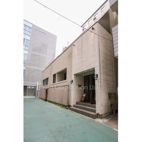 マネージュ表参道