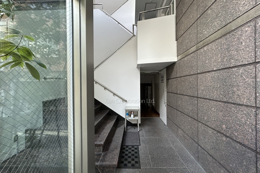 泉館花鳥風月ビル