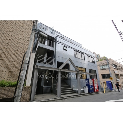 トリニティビル