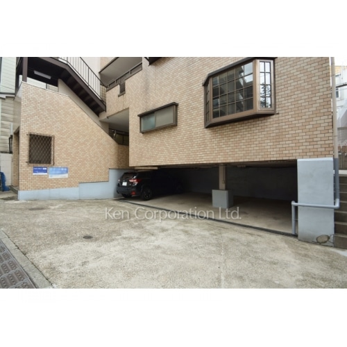 グレースコート