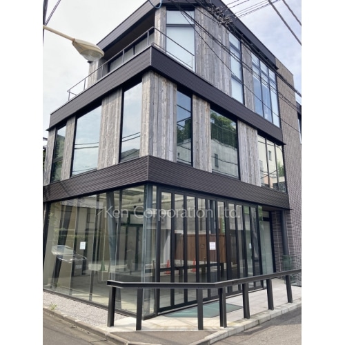 Stones Court表参道