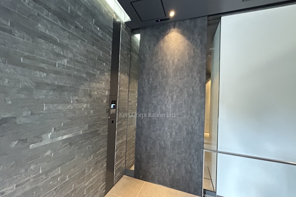 小田急西新宿O-PLACE