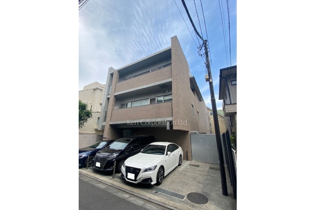 レジーナ南青山