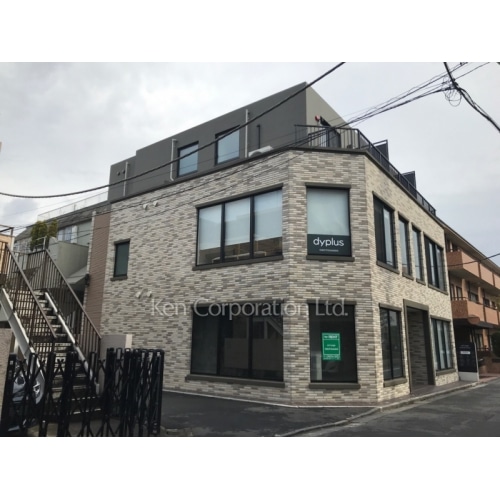 est Largo OMOTESANDO