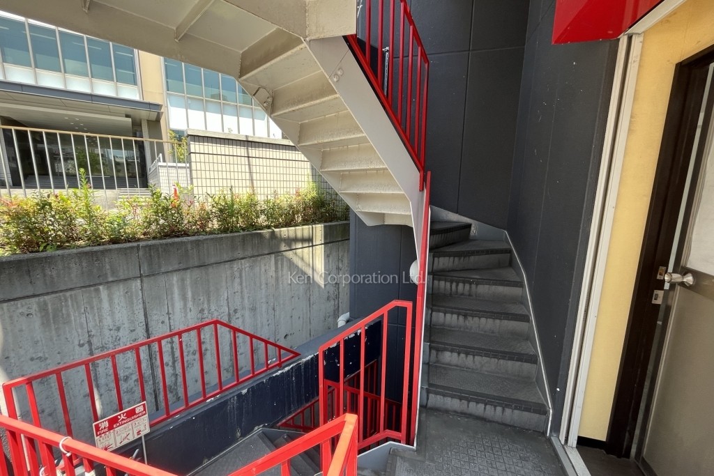 新宿富久町一棟ビル