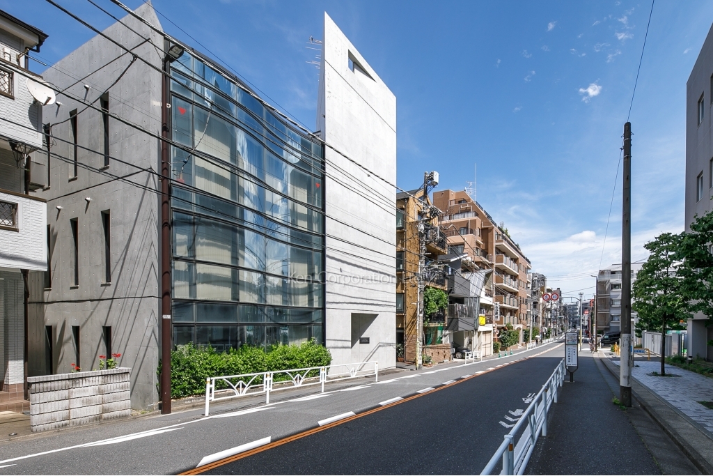 初台2丁目一棟ビル