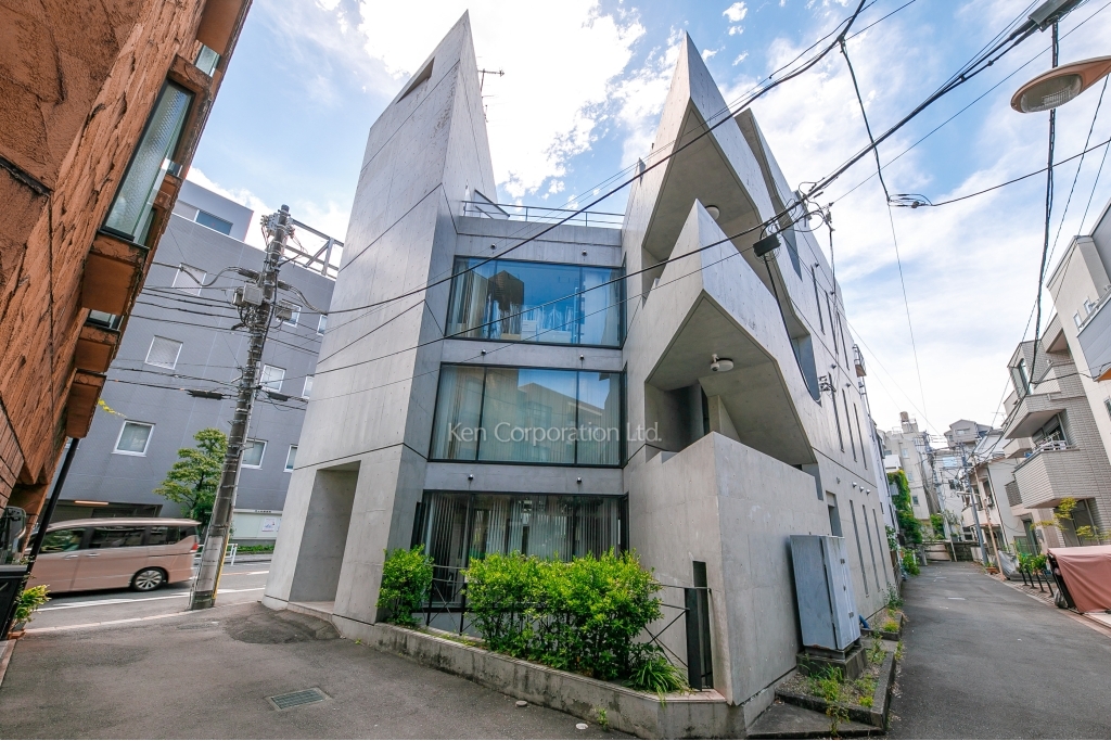 初台2丁目一棟ビル