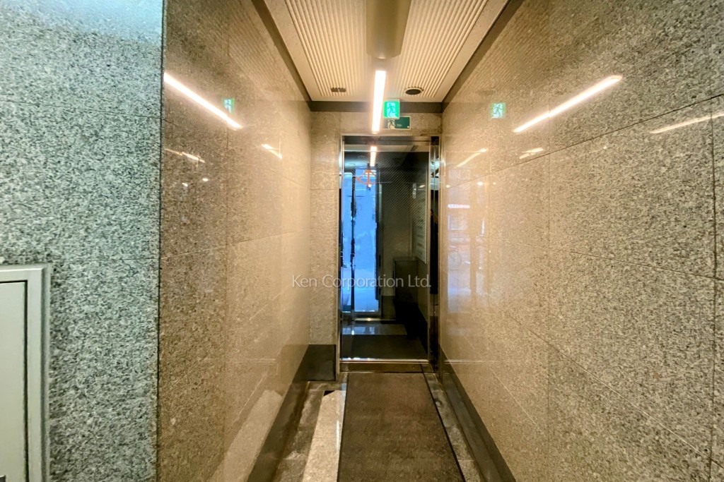 新橋赤レンガ通りビル