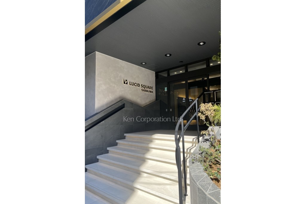 LUCID SQUARE SHINKAWA