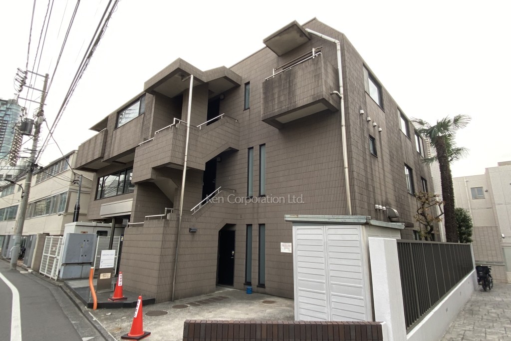 ラグジュアリーヒルズ赤坂