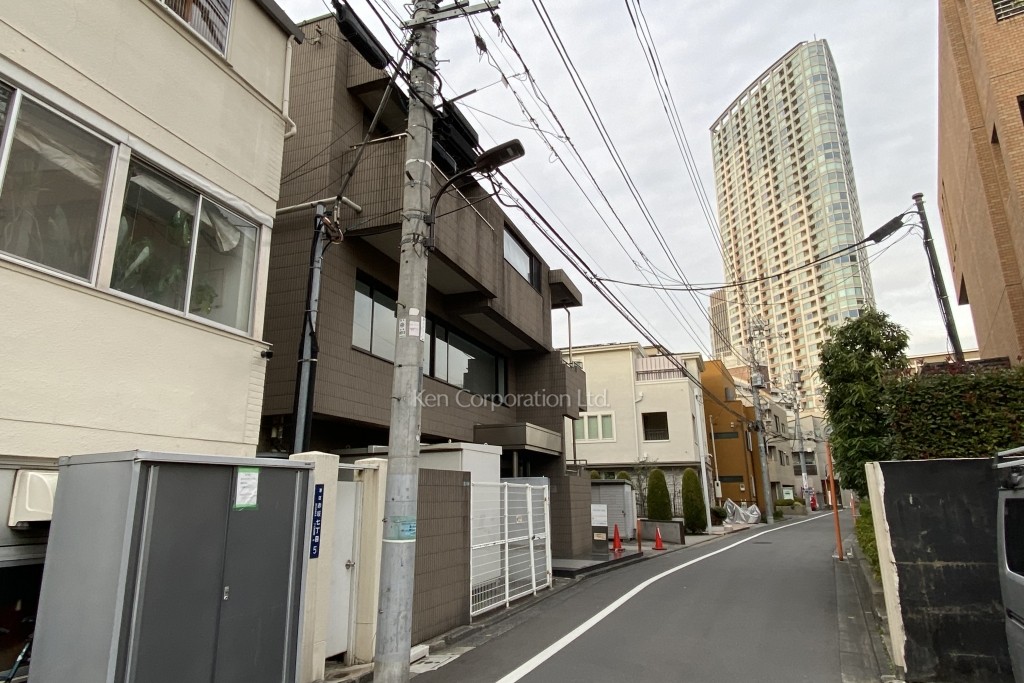 ラグジュアリーヒルズ赤坂