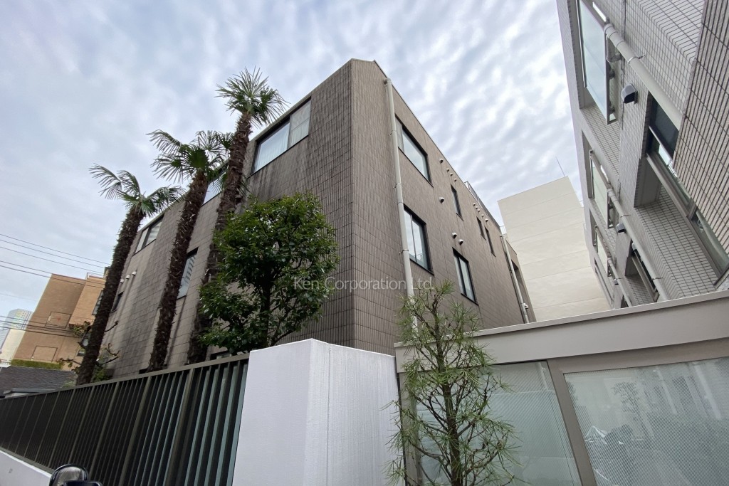 ラグジュアリーヒルズ赤坂