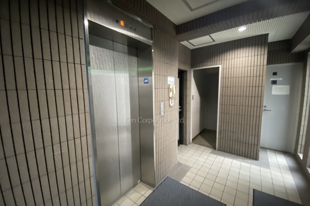 ラグジュアリーヒルズ赤坂