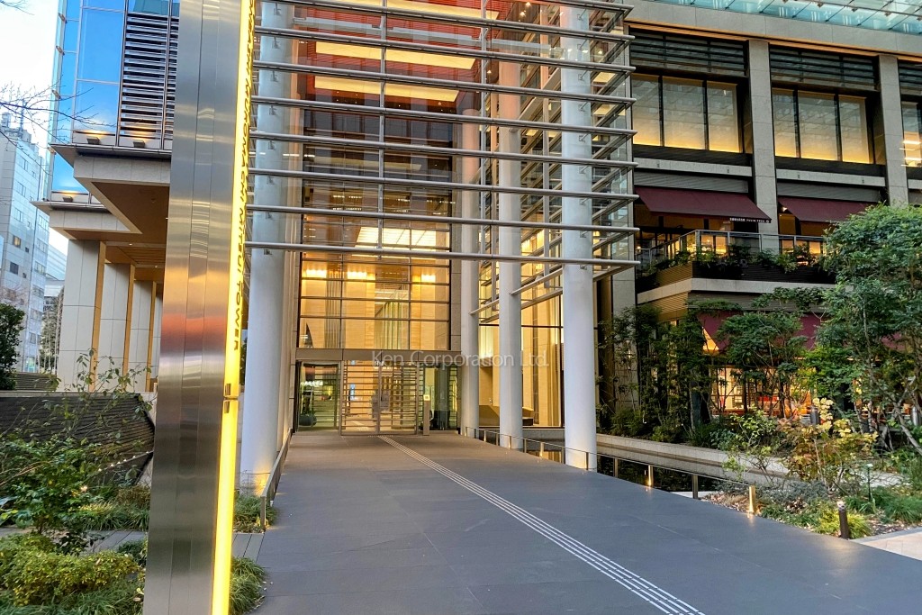 日本橋室町三井タワー