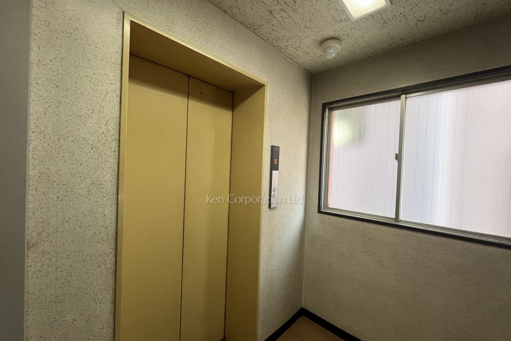 サン・クロレラビル