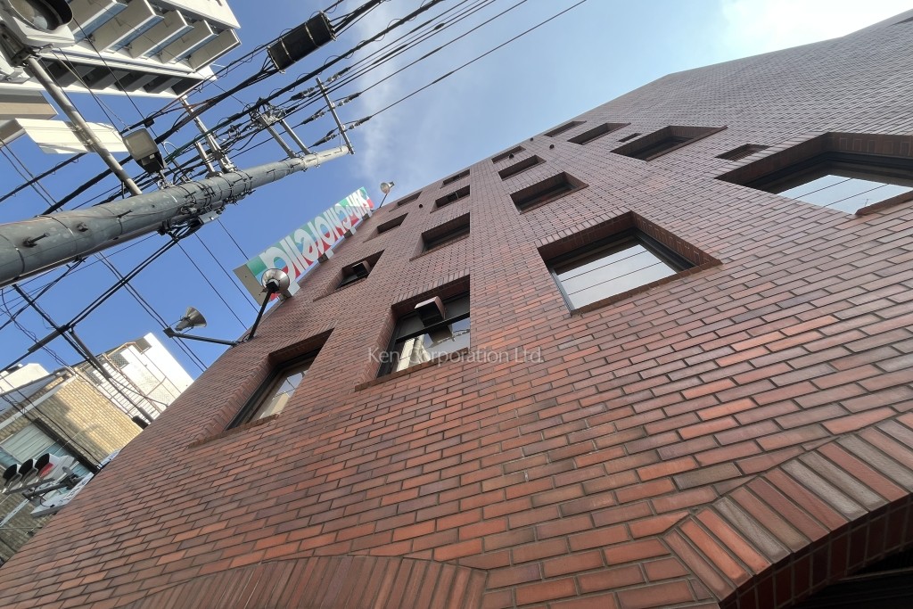 サン・クロレラビル